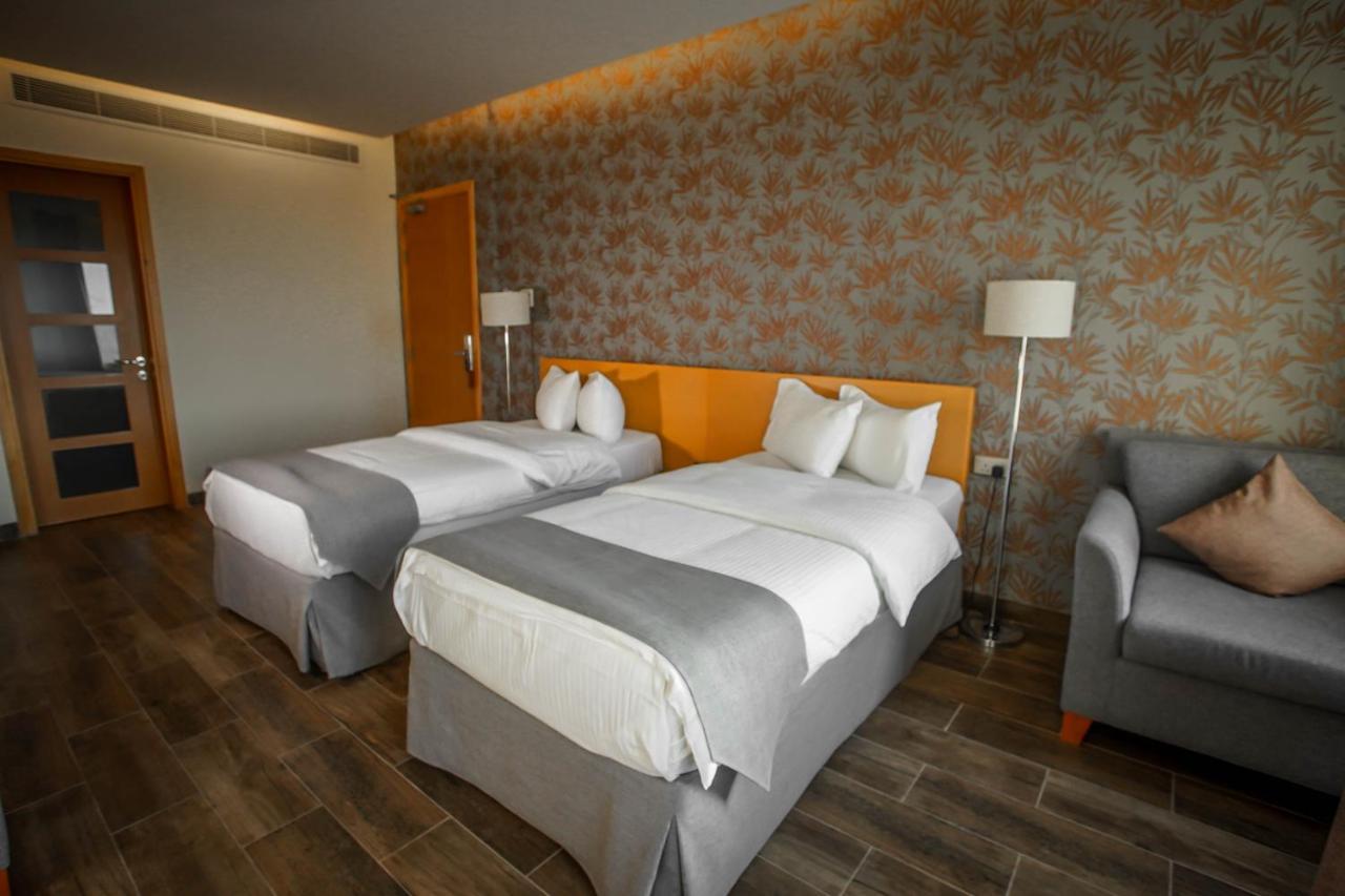 Sama Muscat Hotel Al Khawd エクステリア 写真